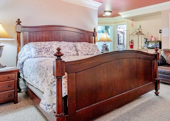 Adults Only Lodging in Denver
